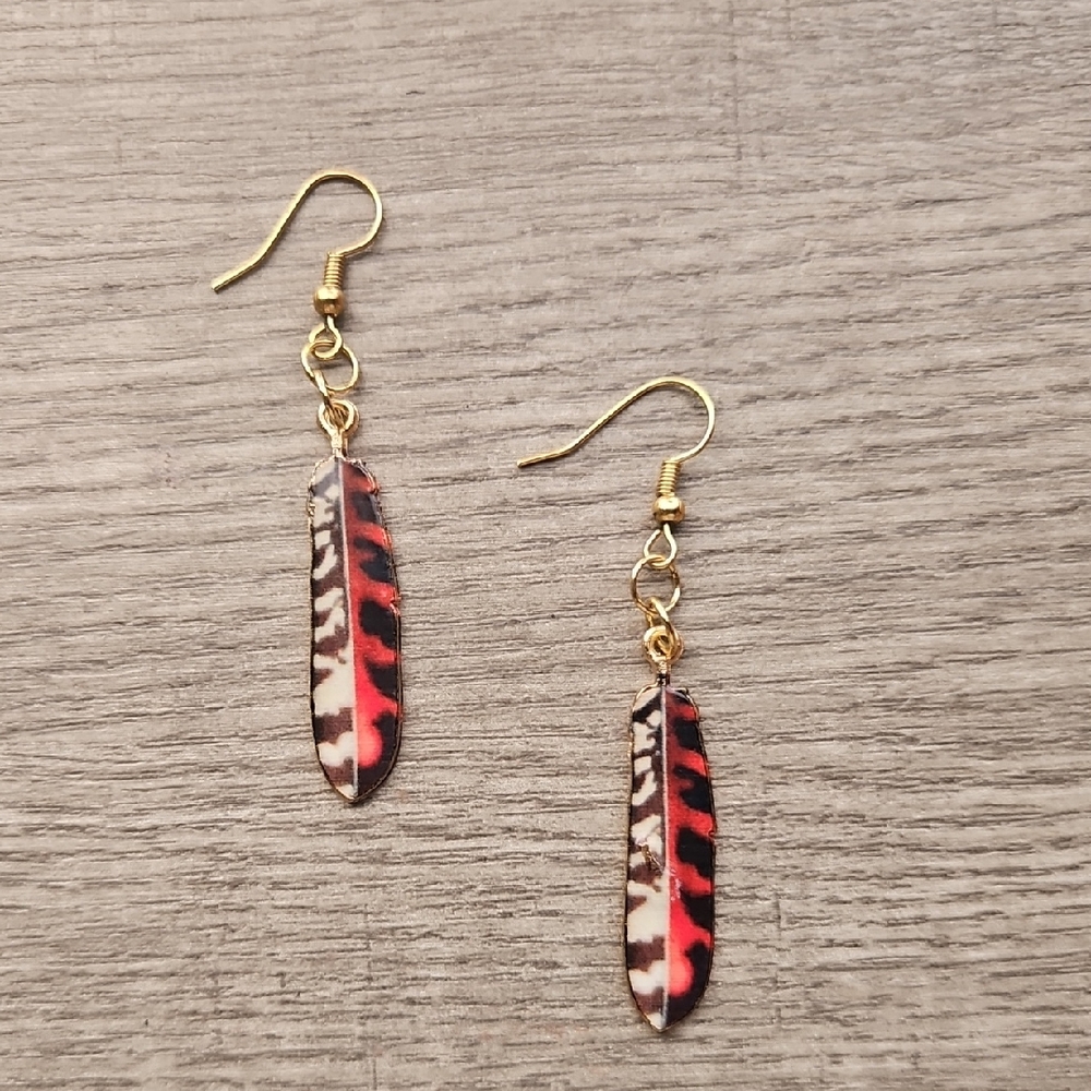 Pigness & Company Chic Gold and Red Feather Earrings